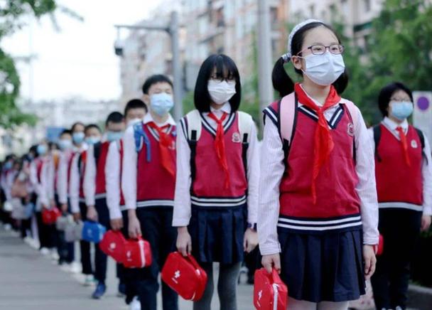 疫情开学要求口罩，疫情期间学校带什么口罩安全-第1张图片