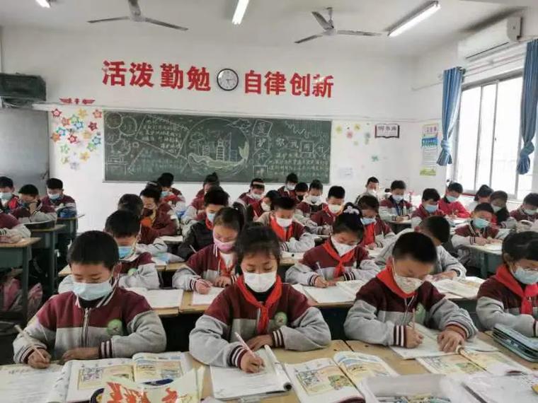 疫情之下的学生,疫情下当代学生的感想-第3张图片 疫情之下的学生,疫情下当代学生的感想-第3张图片